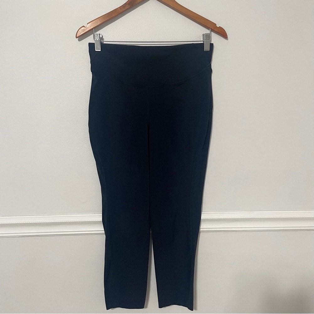 Lululemon Base Pace Crop 23” black size 10 - Picture 6 of 10